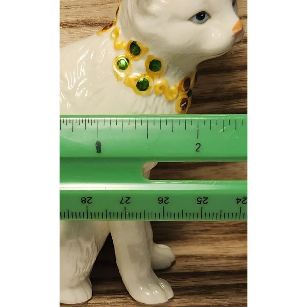 Cat Kitten Figurine Beautiful Multi Color‎ Collar Majestic Ceramic Hand Painted